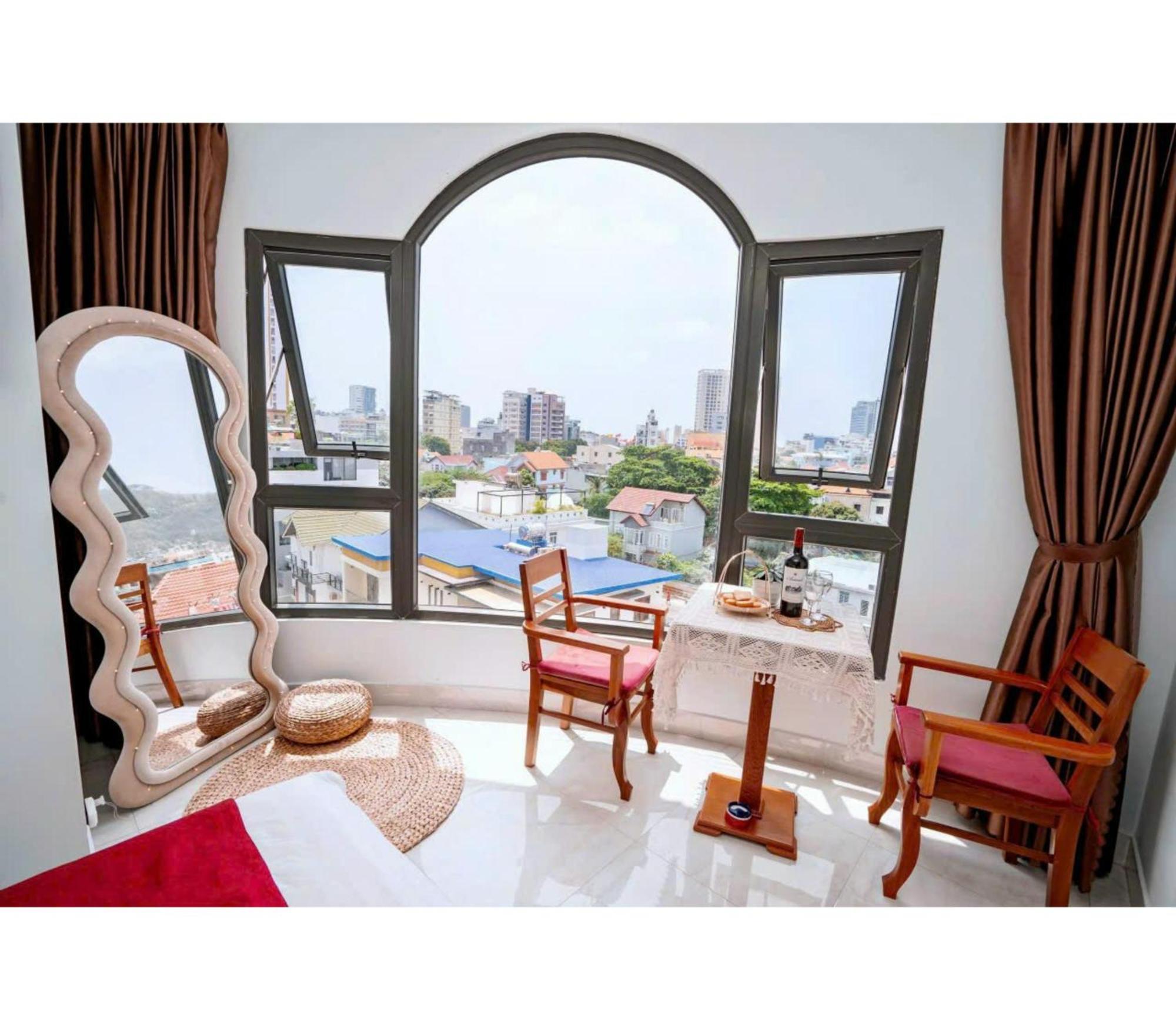 Oyo 1216 Ha Hotel Вунг Тау Екстериор снимка