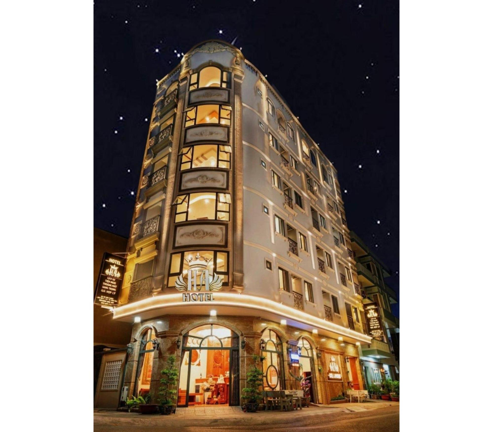 Oyo 1216 Ha Hotel Вунг Тау Екстериор снимка