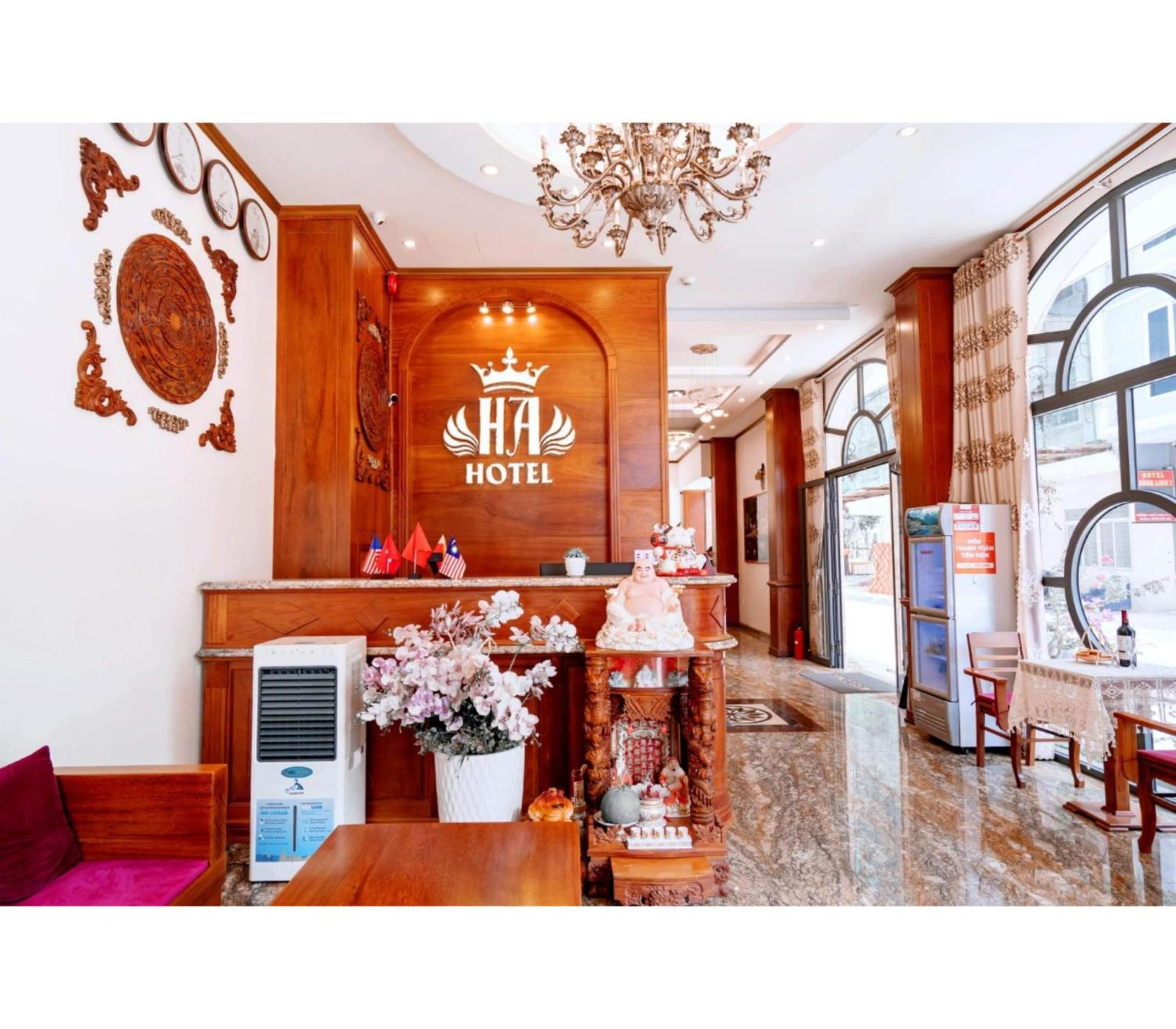 Oyo 1216 Ha Hotel Вунг Тау Екстериор снимка